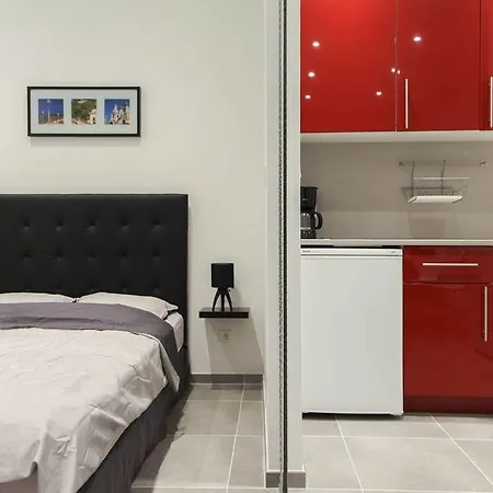 Renting - Gallo - New Modern Loft Old Town Massena *