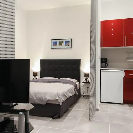 Renting - Gallo - New Modern Loft Old Town Massena