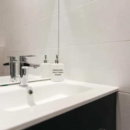 Renting - Gallo - New Modern Loft Old Town Massena Daire