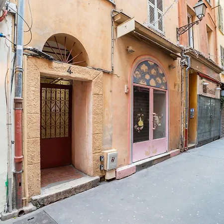 Gallo - New Modern Loft Old Town Massena *