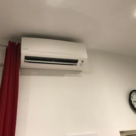 Renting - Gallo - New Modern Loft Old Town Massena Daire Nice